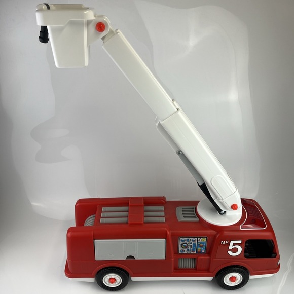 VTG 23" Little Tikes Big Fire Ladder Truck No.5 6683 Made in USA!!! - Picture 5 of 8